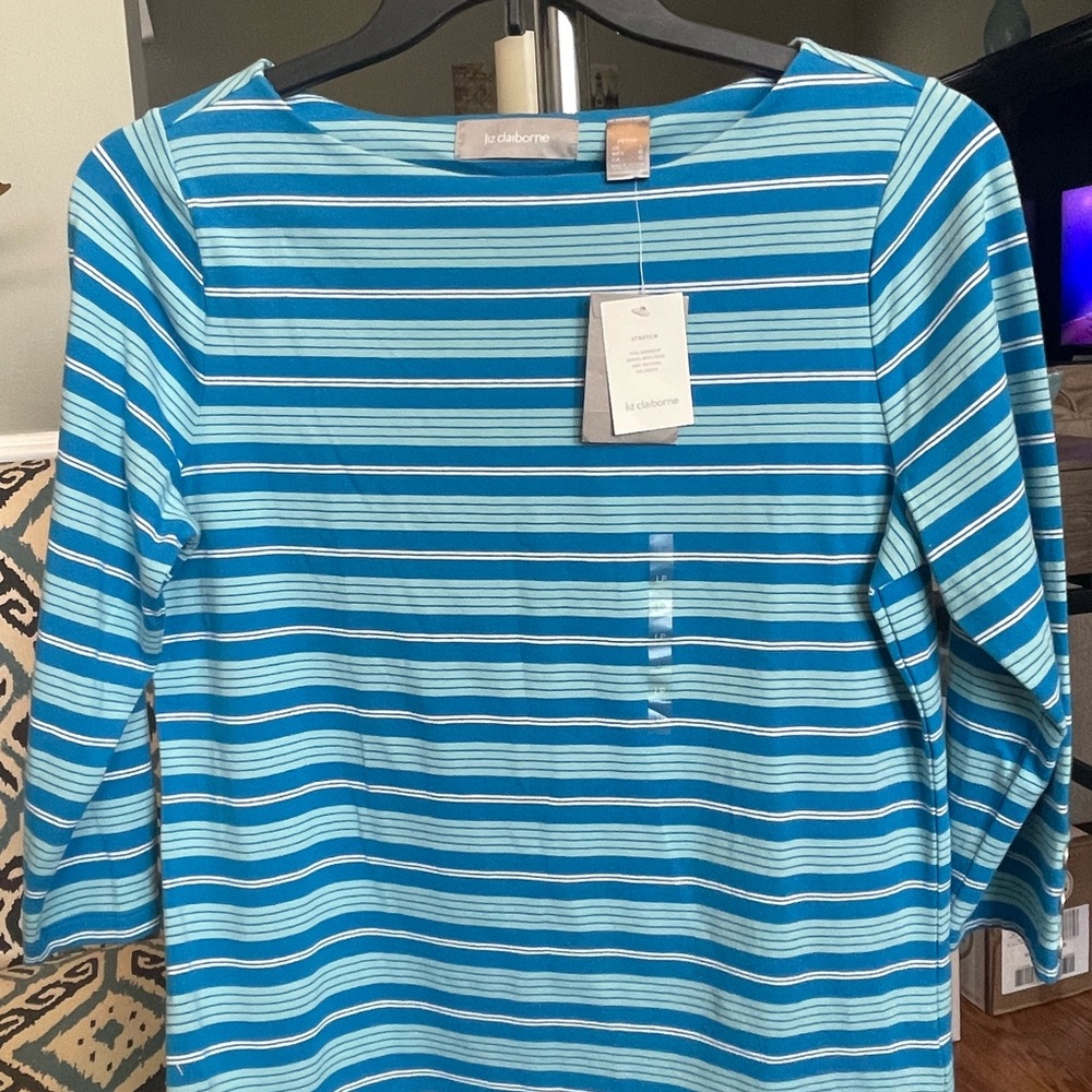 NWT Liz Claiborne casual mid length sleeve petite